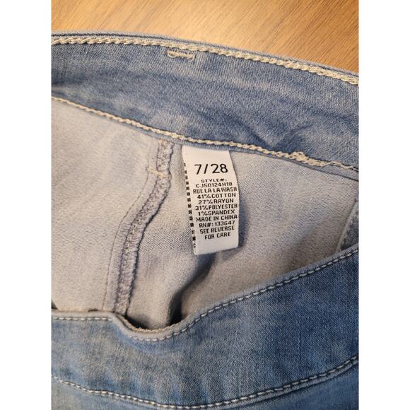 Celebrity Pink Denim Mini Skirt Sz 7 / 28 Button Front Stretch Blue – EUC - Picture 4 of 6